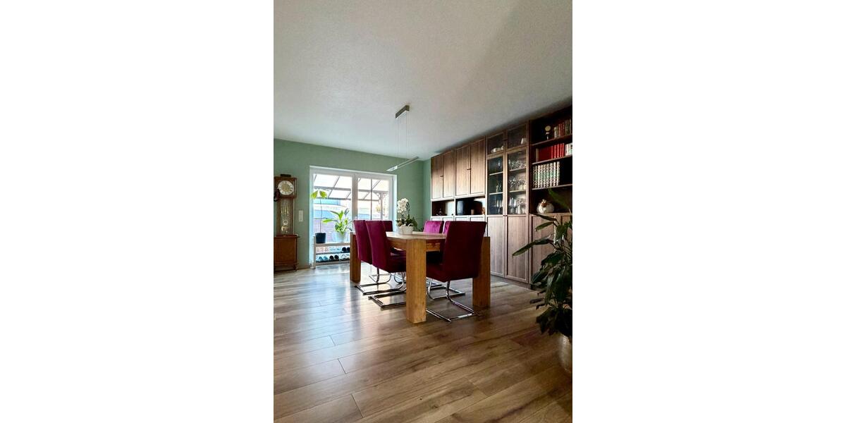 Doppelhaushälfte Butzbach - 6 Zimmer, 140 m&sup2;, 649.000&euro; | Angebot:25419628