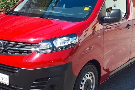 Opel Vivaro 82.300 km 15.999 € Chemnitz 09130