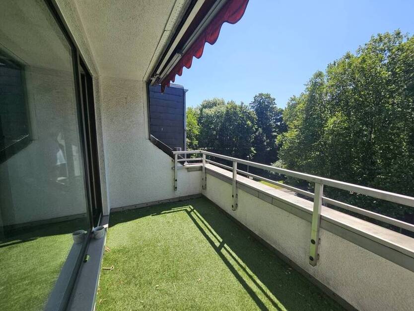 Alles was das Herz begehrt – Dachterrasse + Aufzug + Tiefgarage + Einbauküche