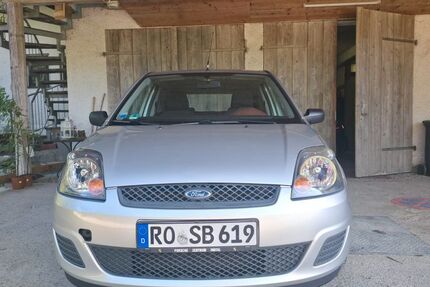 Ford Fiesta 108.000 km 2.750 &euro; Söchtenau 83139