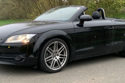 Audi TT 89.400 km 22.890 &euro; Beienrode bei Göttingen 37130