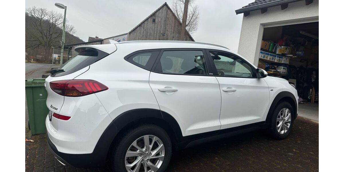 Hyundai TUCSON 57.000 km 19.500 &euro; Marsberg 34431