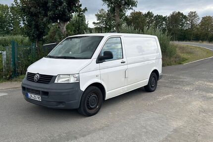 VW T5 Transporter 280.000 km 3.999 € Bad Salzufeln 32108
