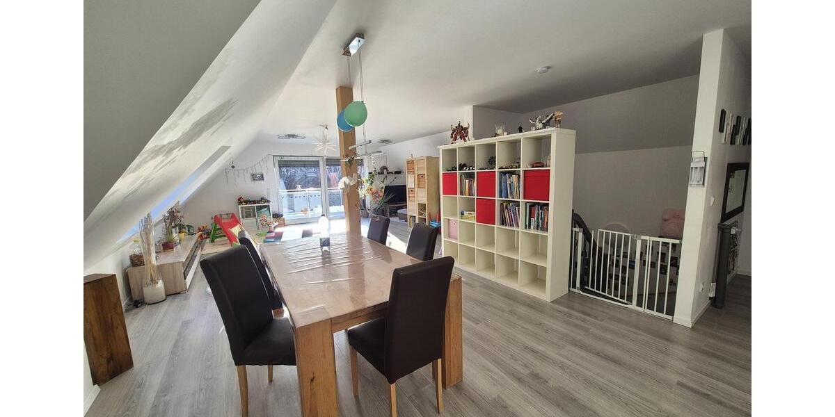Etagenwohnung Gelnhausen - 4 Zimmer, 128 m&sup2;, 1.350&euro; | Angebot:25553299