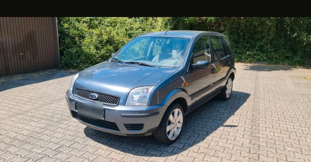 Ford Fusion 99.500 km 1.450 &euro; Köln 51143