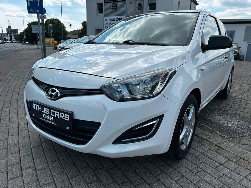 i20