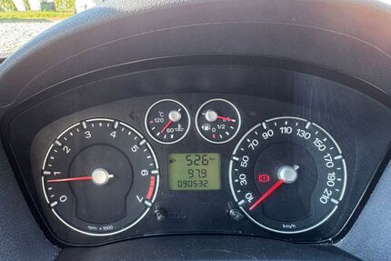 Ford Fiesta 90.532 km 2.400 € Kressbronn 88079
