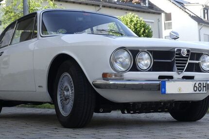 Alfa Romeo GTV 127.500 km 65.000 &euro; Deckenpfronn 75392