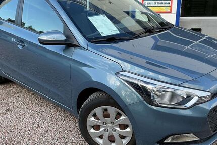 Hyundai i20 77.850 km 7.950 &euro; Lensahn 23738