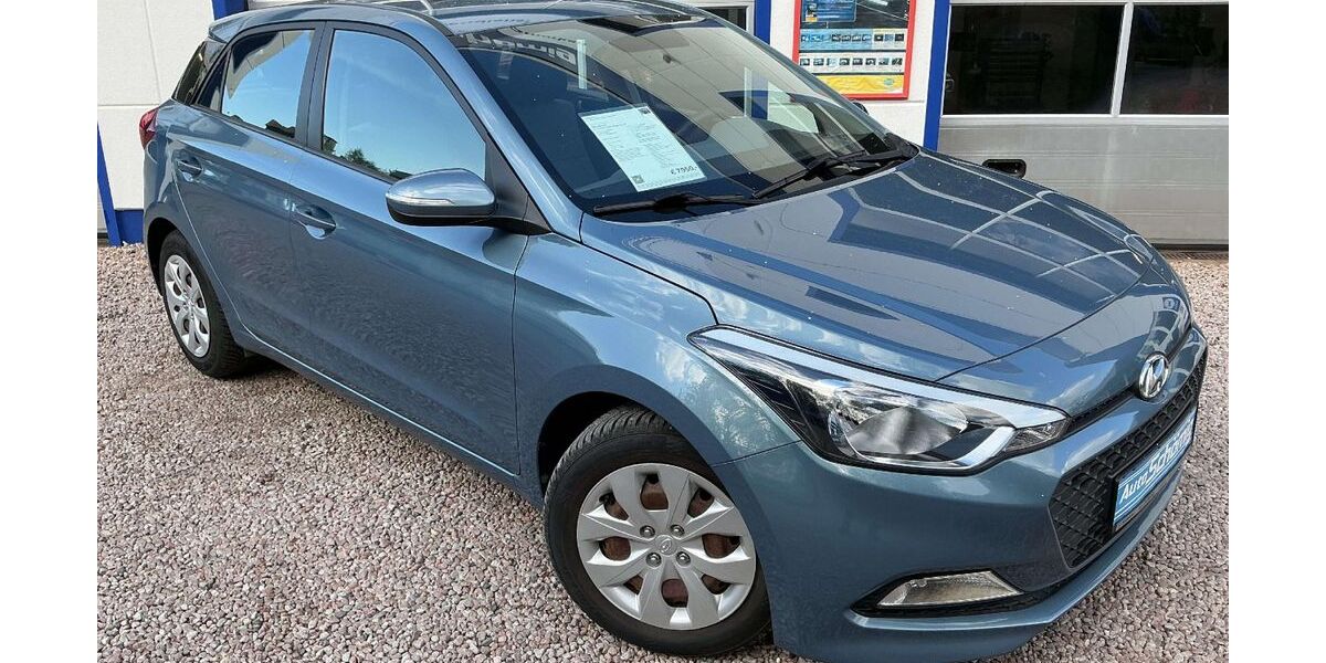 Hyundai i20 77.850 km 7.950 &euro; Lensahn 23738