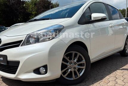 Toyota Yaris 70.409 km 8.380 &euro; Petershagen 32469