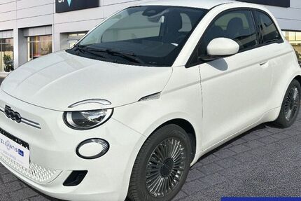 Fiat 500e 44.696 km 14.690 &euro; Frankfurt 60314