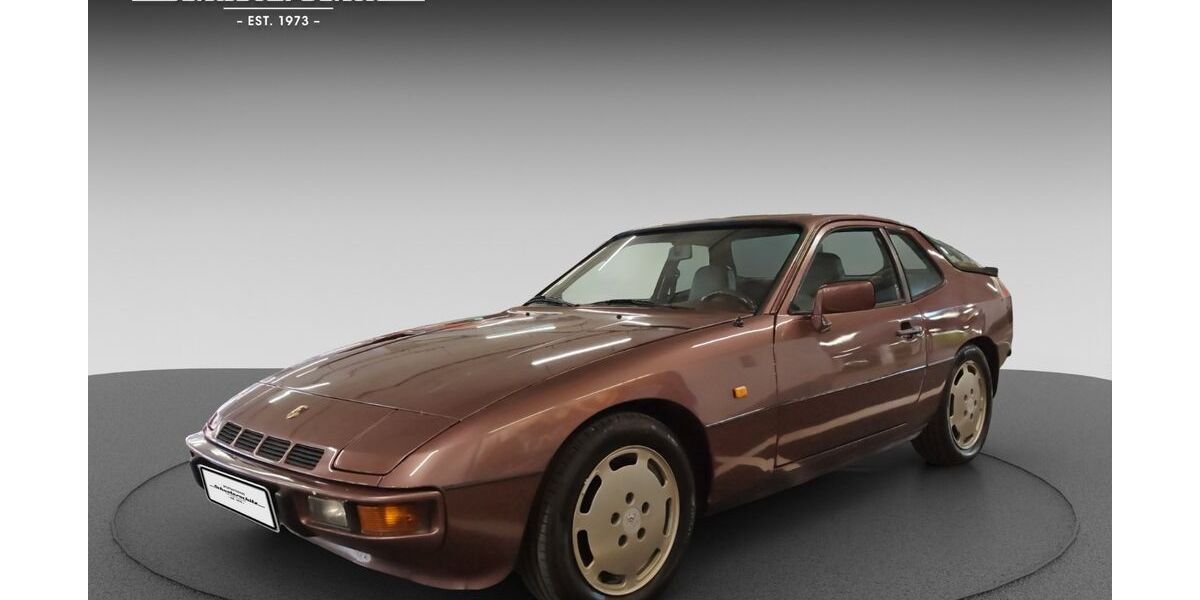 Porsche 924 49.300 km 17.950 € Groebenzell 82194