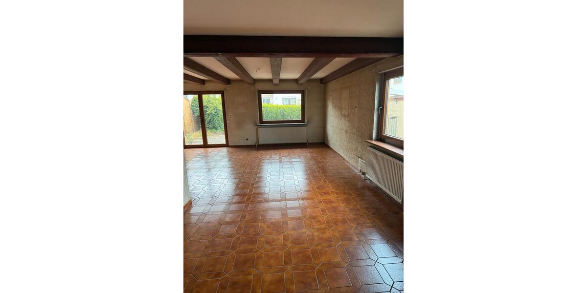 Doppelhaushälfte Neckarsulm - 8 Zimmer, 133 m&sup2;, 485.000&euro; | Angebot:26855689