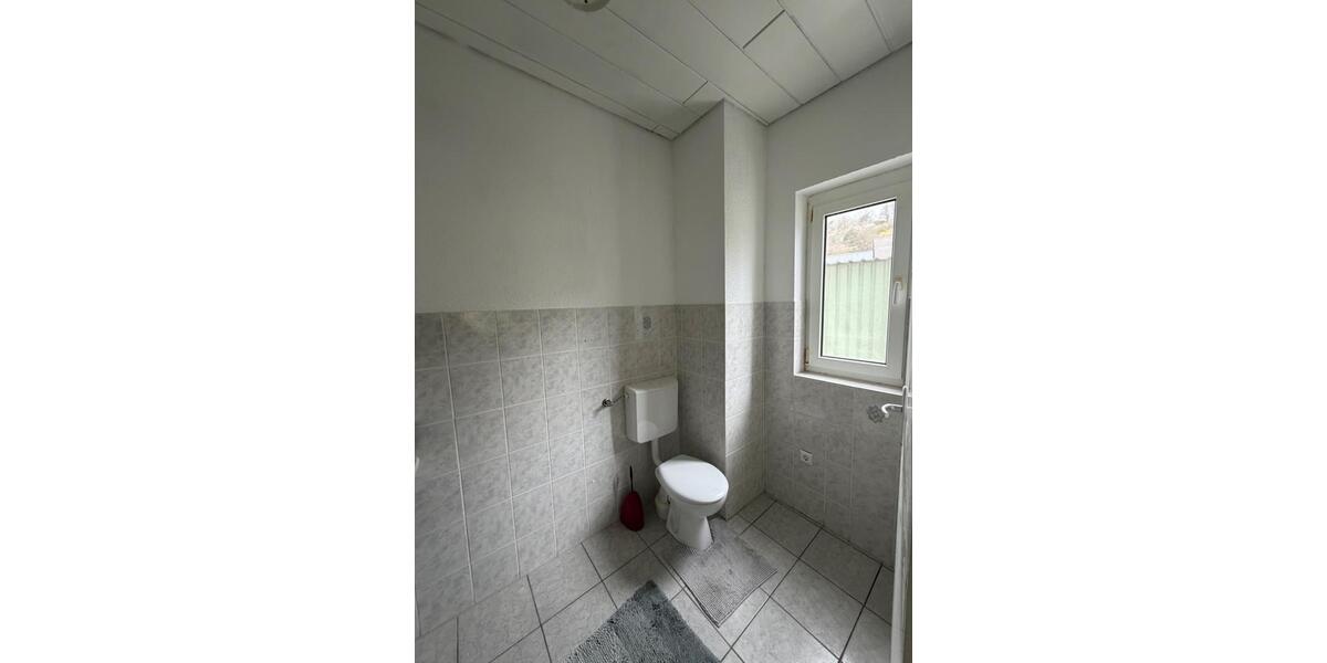 Erdgeschoßwohnung Gemünden - 4 Zimmer, 125 m&sup2;, 800&euro; | Angebot:26416103