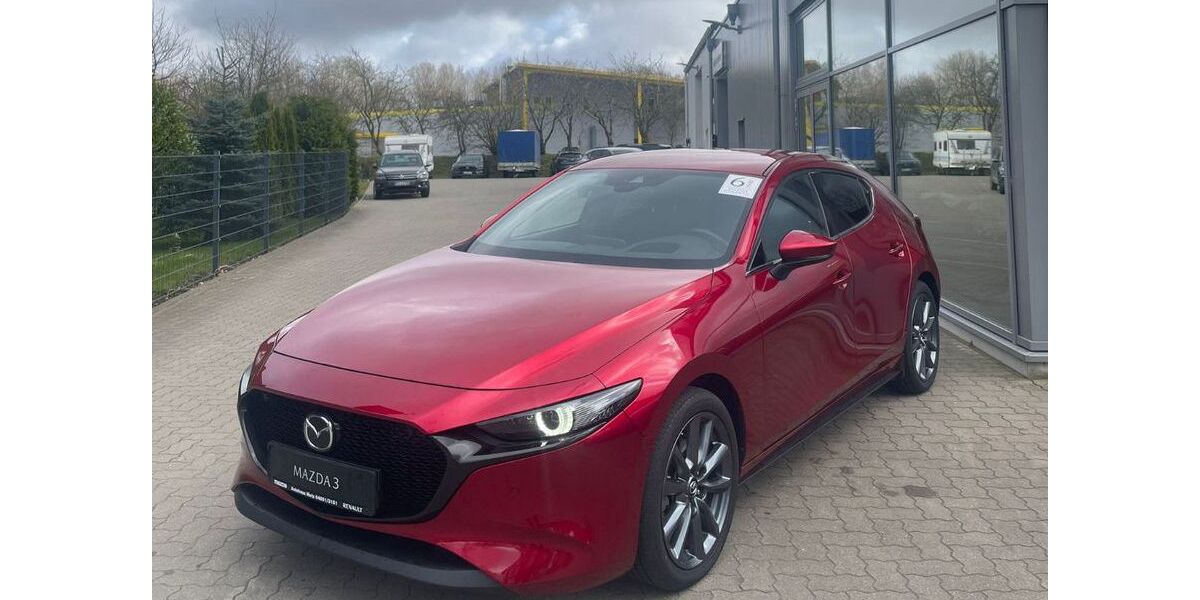Mazda 3 17.526 km 24.690 &euro; Marne 25709
