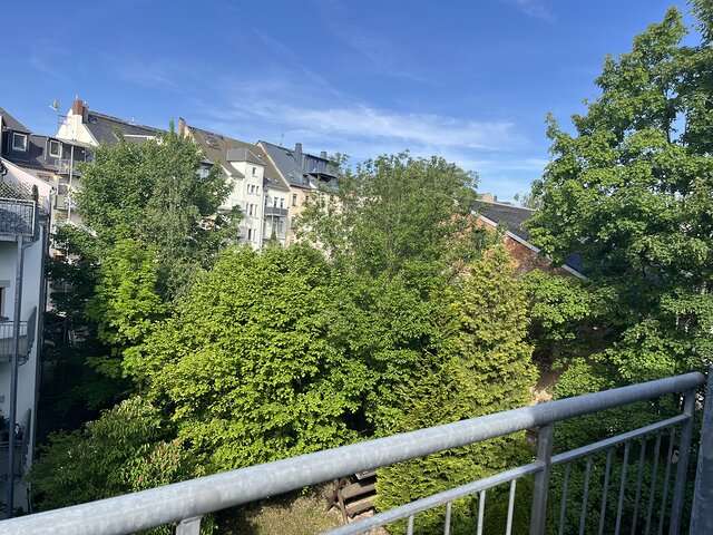Wohnung zum Mieten in Plauen 375 € 71.49 m²