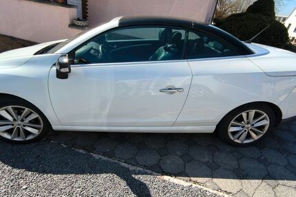 Renault Megane 101.641 km 5.000 &euro; Petersberg 36100