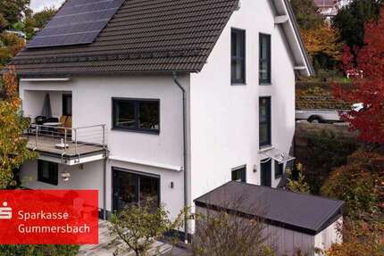 Haus zum Kaufen in Gummersbach 649.000 € 220 m² 7 zimmer