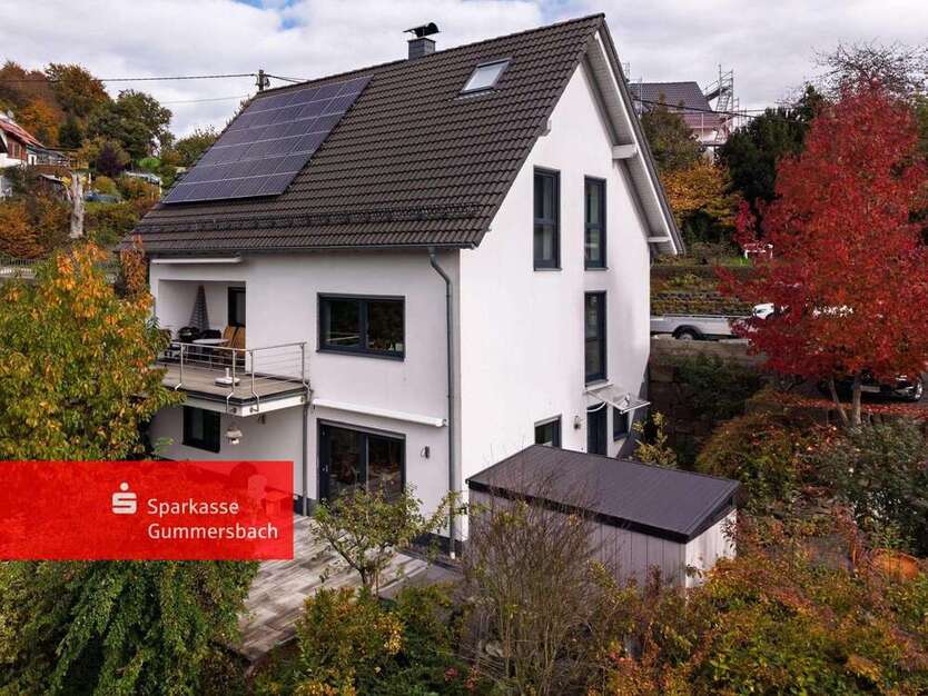Haus zum Kaufen in Gummersbach 649.000 € 220 m² 7 zimmer