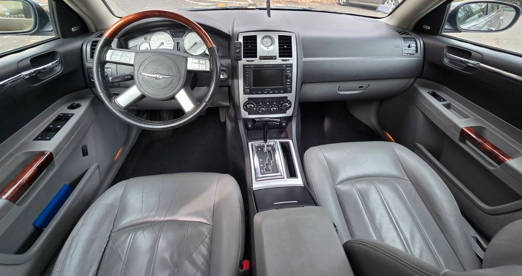 Chrysler 300C 230.000 km 2.700 &euro; Sankt Augustin 53757