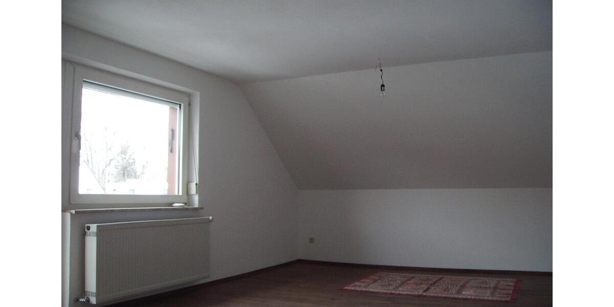 Dachgeschoßwohnung Kaufbeuren - 3 Zimmer, 90 m&sup2;, 850&euro; | Angebot:26385694