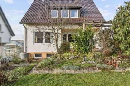 Haus Gärtringen - 6.5 Zimmer, 143 m&sup2;, 565.000&euro; | Angebot:24319937