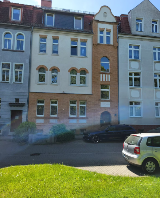 Wohnung zum Mieten in Bitterfeld 585 € 90 m²