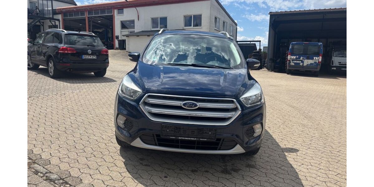 Ford Kuga 136.968 km 6.400 &euro; Müllenbach 53520