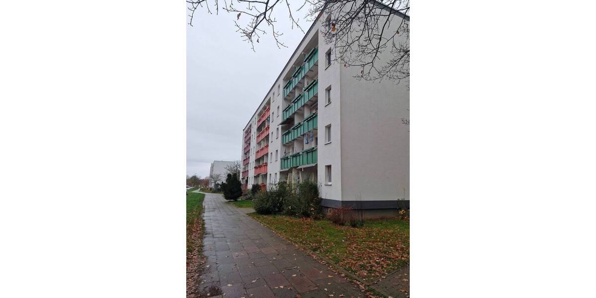 Etagenwohnung Schwerin Mueßer Holz - 3 Zimmer, 57 m&sup2;, 350&euro; | Angebot:26291224