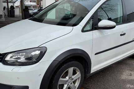 VW Touran 210.000 km 8.650 &euro; Gröbenzell 82194
