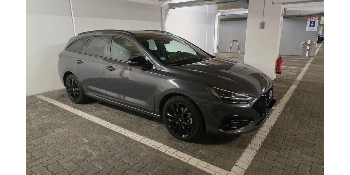 Hyundai i30 15.200 km 22.000 &euro; Langensendelbach 91094