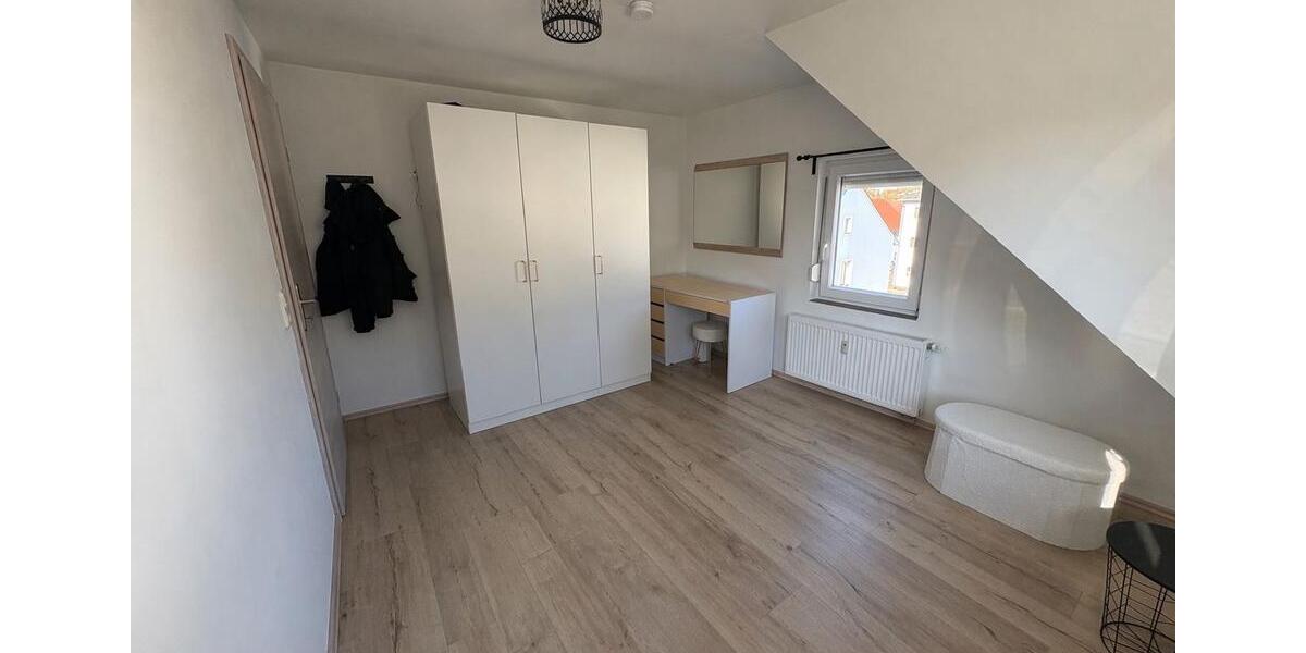 Dachgeschoßwohnung Treuchtlingen - 3 Zimmer, 70 m&sup2;, 640&euro; | Angebot:26285818