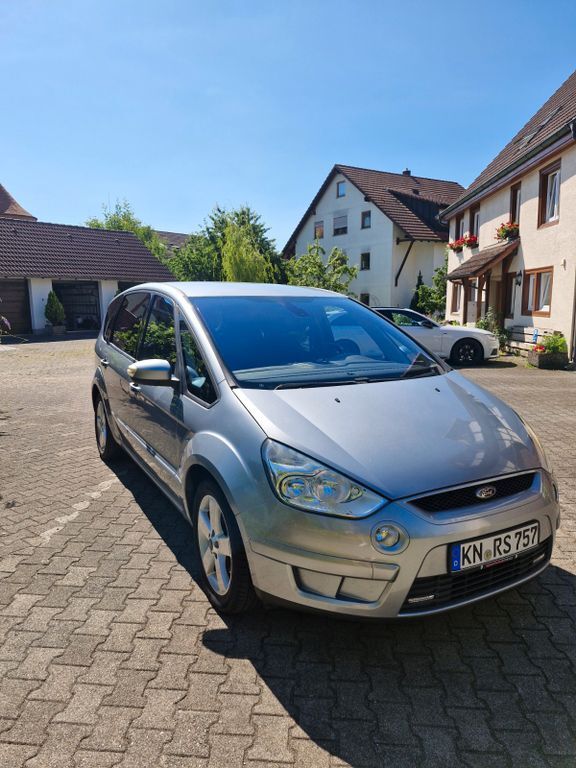 Ford S-Max 145.985 km 6.000 € Konstanz 78467
