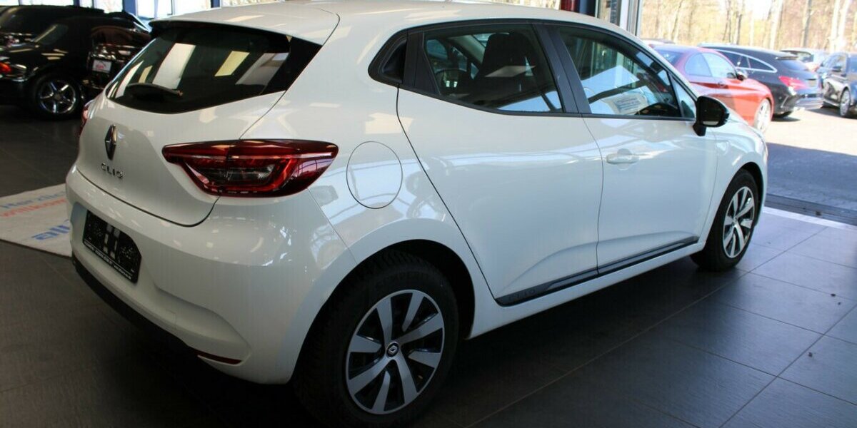 Renault Clio SCe65 EQUILIBRE 22.807 km 12.480 &euro; Euskirchen 53881