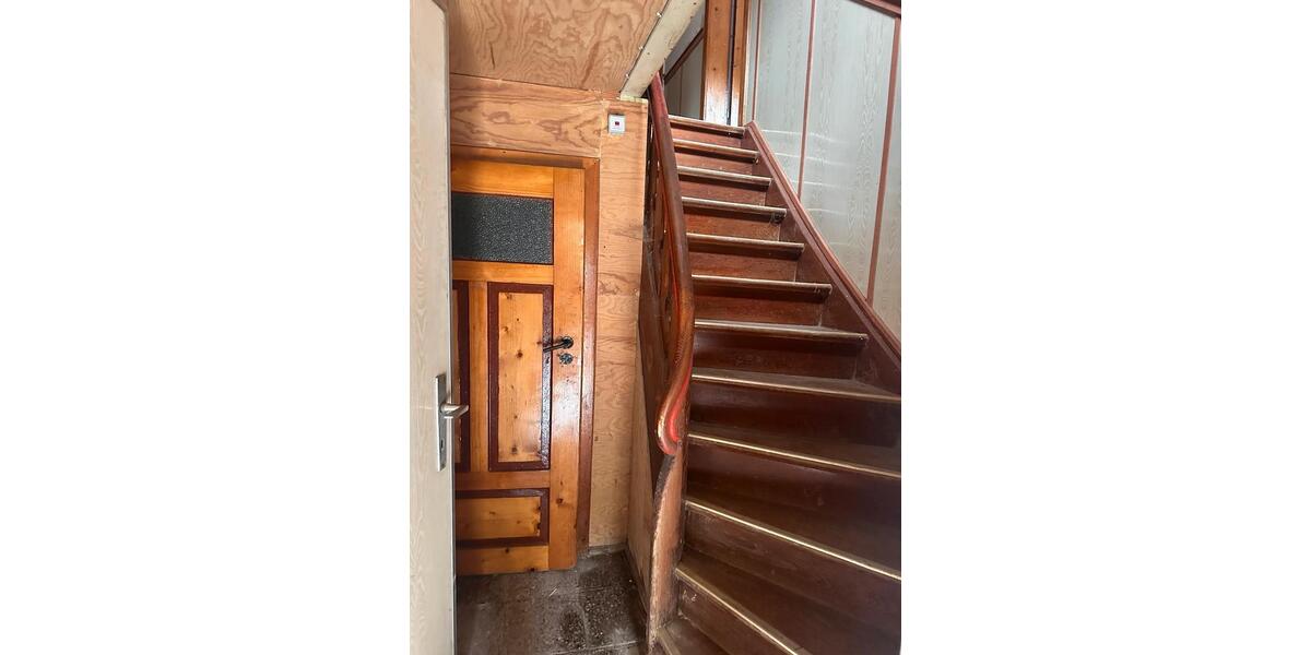 Einfamilienhaus Neustadt bei Coburg - 6 Zimmer, 190 m&sup2;, 32.000&euro; | Angebot:26830247