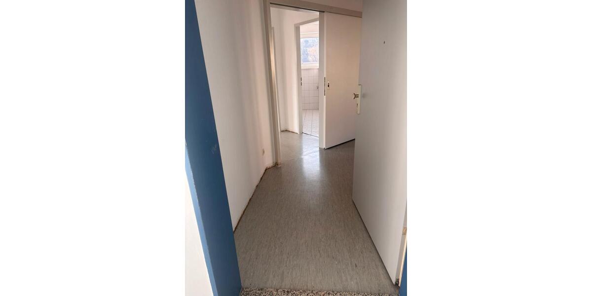 Etagenwohnung Sondershausen - 3 Zimmer, 76 m&sup2;, 352&euro; | Angebot:26085938