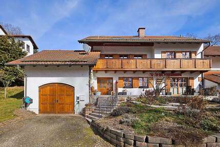Haus zum Kaufen in Vilsbiburg 620.000 € 218 m²