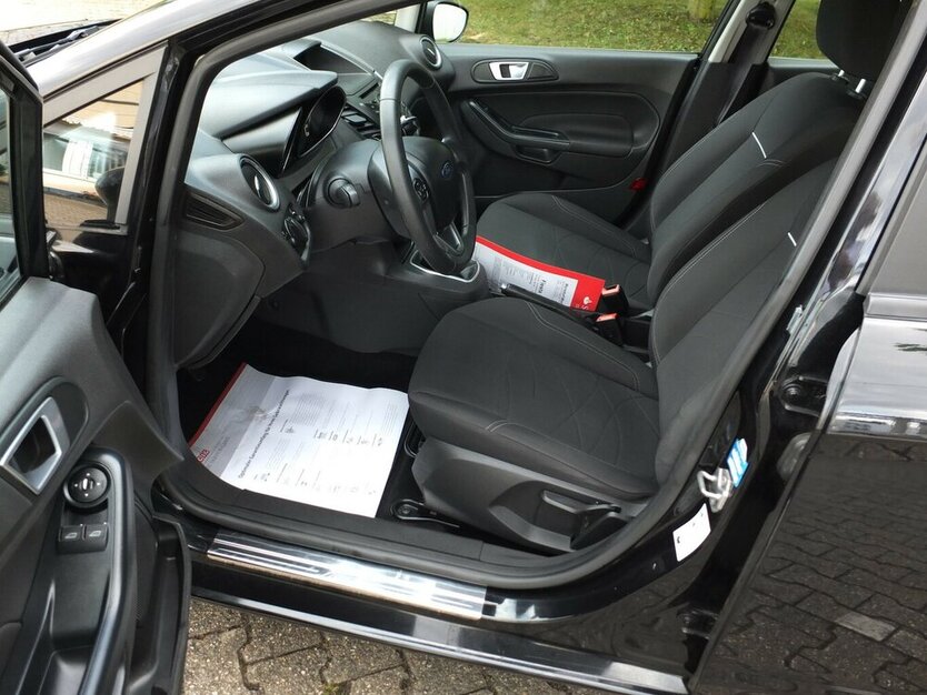 Ford Fiesta SYNC EDITION COOL&SOUND START-STOP 98.755 km 6.998 € Köln 50858