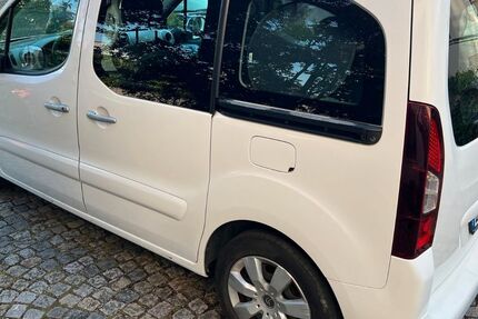 Citroen Berlingo 124.000 km 6.900 &euro; Bergkirchen 85232