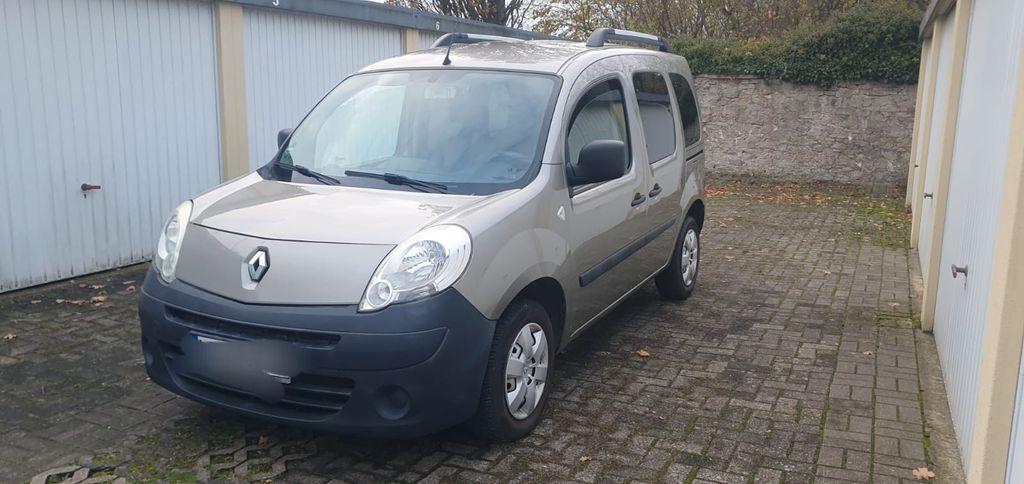 Renault Kangoo 164.000 km 4.800 &euro; Detmold 32756
