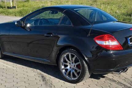 Mercedes-Benz SLK 280 220.000 km 7.890 € Rosengarten 21224
