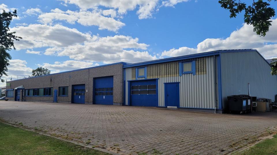 Produktionshalle mit Sozialräumen in Stendal zu vermieten zimmer