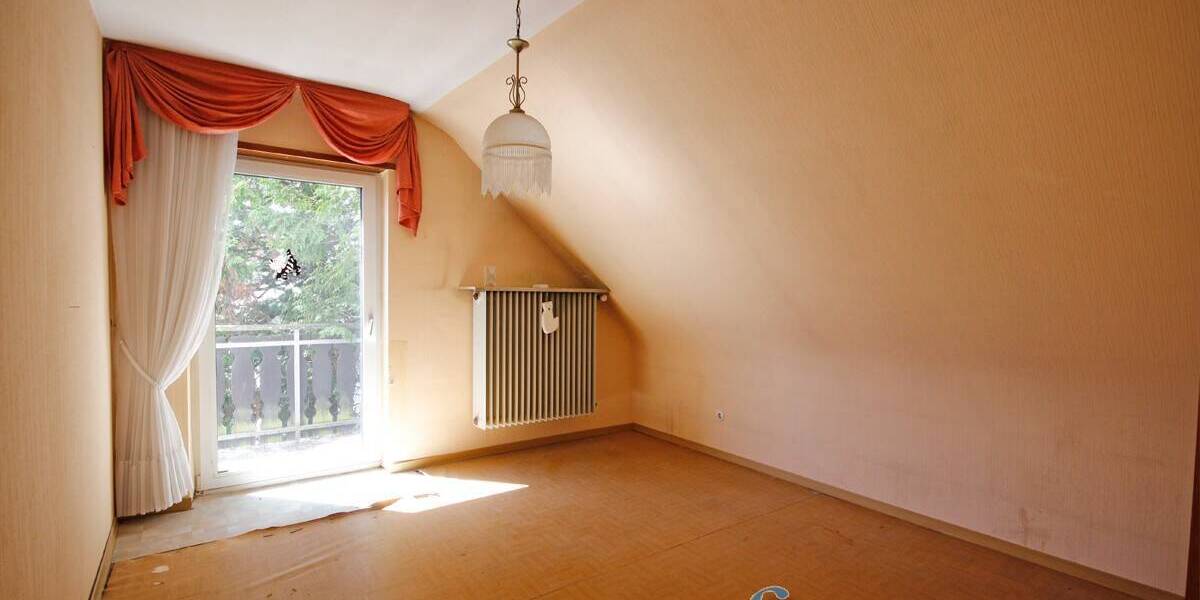 Mehrfamilienhaus, Wohnhaus Püttlingen - 6 Zimmer, 265.000&euro; | Angebot:26376561