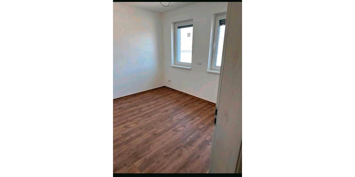 Etagenwohnung Mirow - 3 Zimmer, 88 m&sup2;, 880&euro; | Angebot:26255931