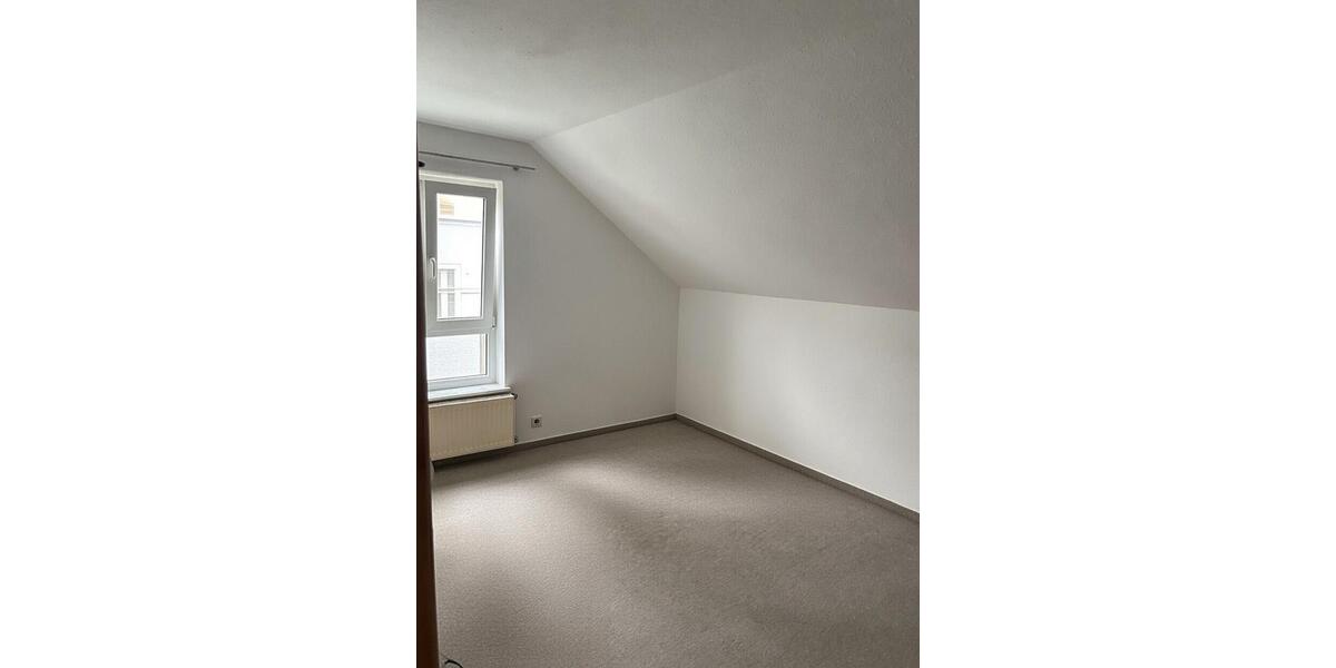 Dachgeschoßwohnung Bretzfeld - 3 Zimmer, 86 m&sup2;, 1.150&euro; | Angebot:24846759