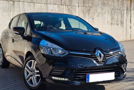 Renault Clio 81.500 km 7.900 &euro; Pfarrkirchen 84347