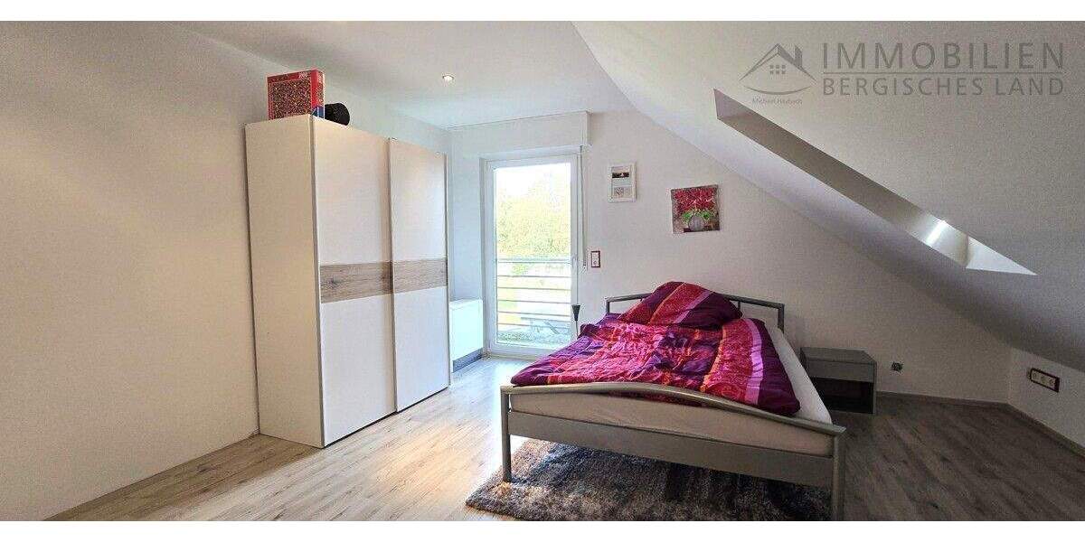 Einfamilienhaus Hückeswagen Kobeshofen - 6 Zimmer, 220 m&sup2;, 569.000&euro; | Angebot:23241797