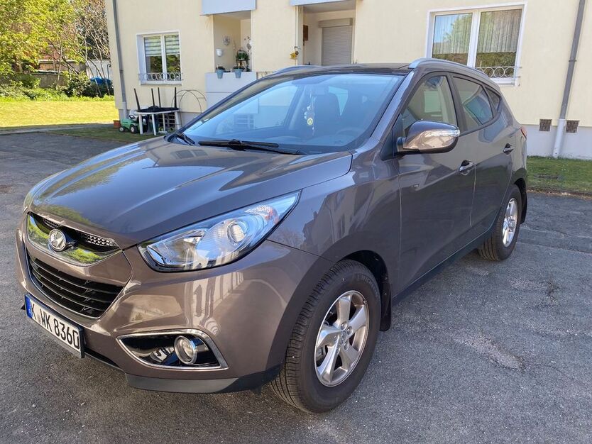 Hyundai ix35 93.000 km 11.500 € Leverkusen 51373