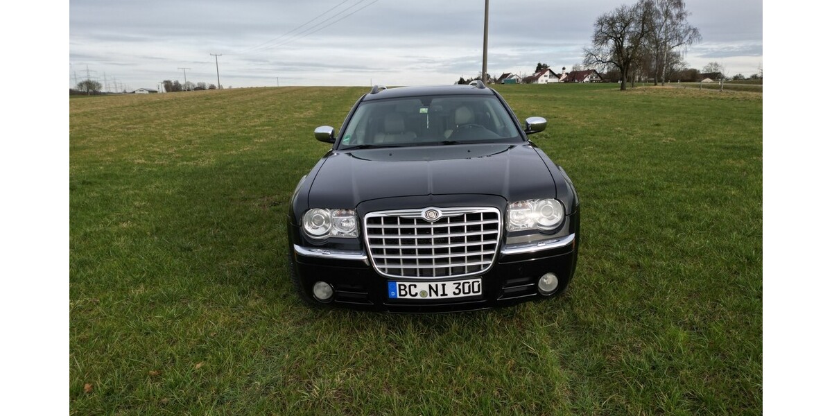 Chrysler 300C 200.000 km 25.000 € Achstetten 88480